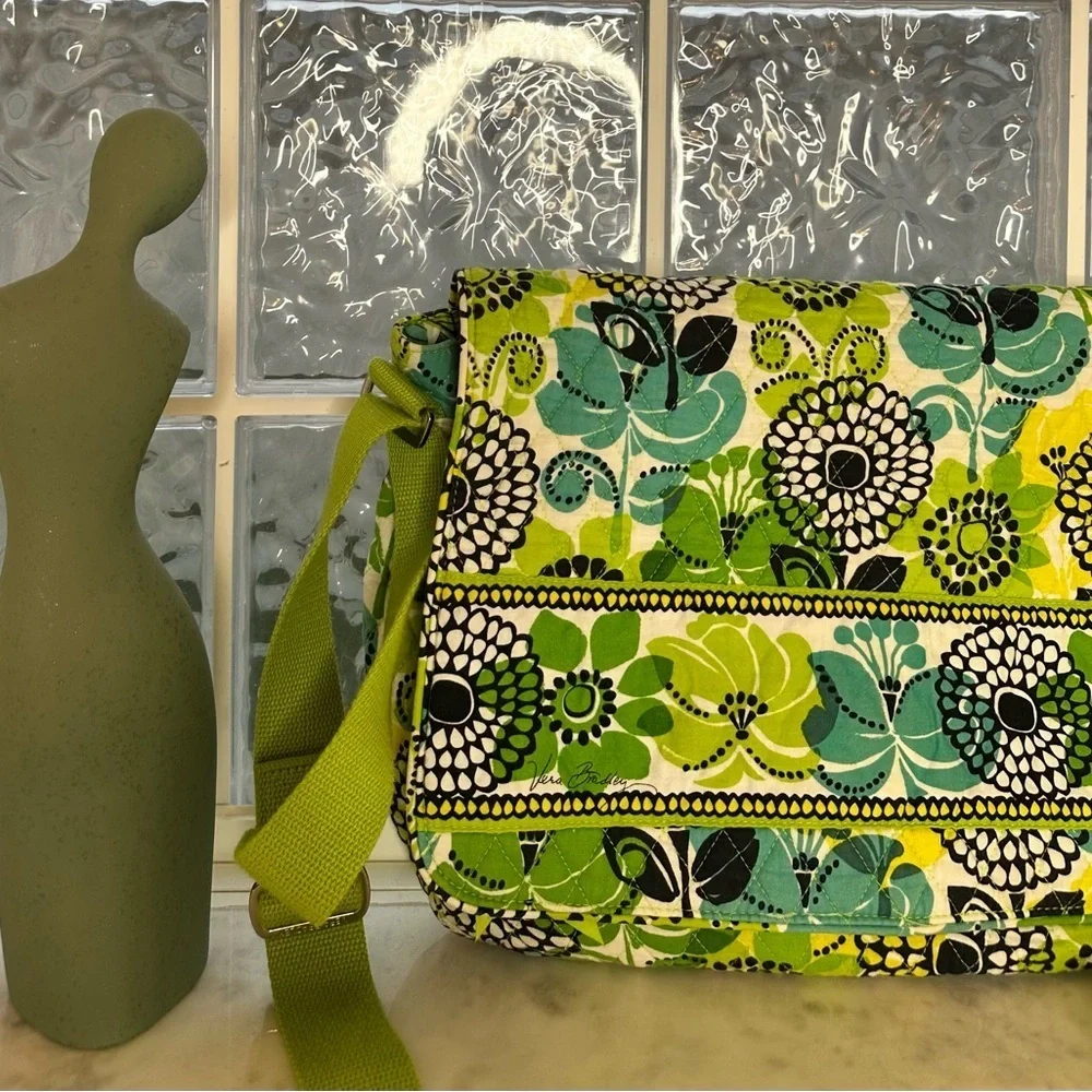 Vera Bradley Naturecore Limes Up Green Floral Quilted Laptop Bag Festival